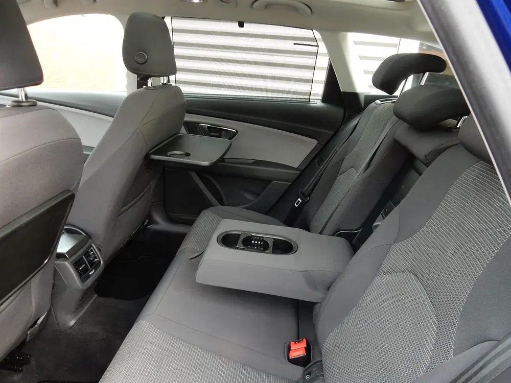 SEAT Leon 1.0 EcoTSI STYLE*PANODAK*NAVI*CR CONTR*TRE uit 2019, foto 8