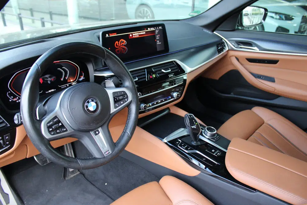 BMW 5-serie 530i M Sport Automaat uit 2022, foto 12