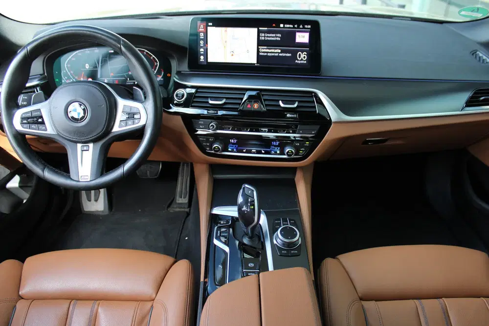 BMW 5-serie 530i M Sport Automaat uit 2022, foto 2