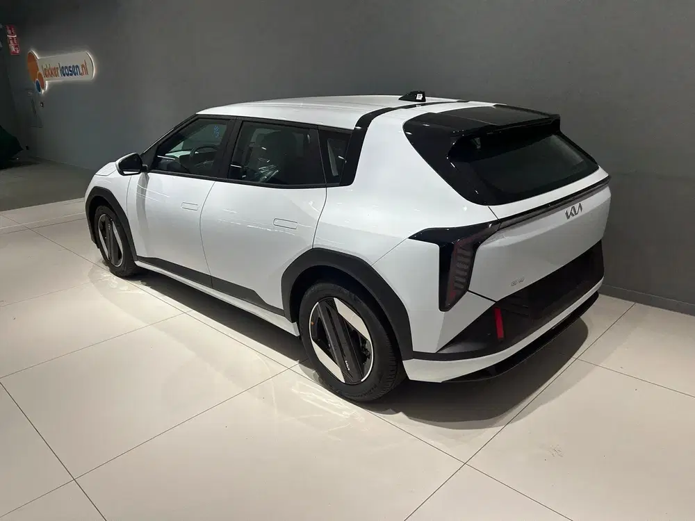 Kia EV4 58 uit 2026, foto 3