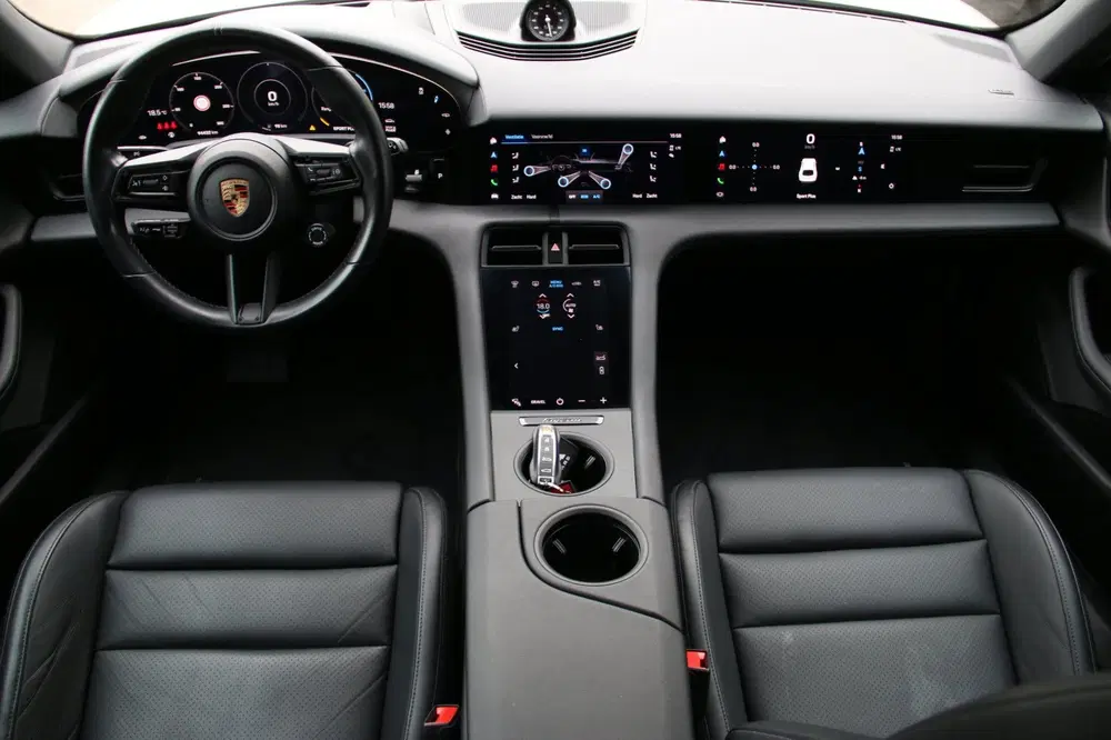 Porsche Taycan 4 93 kWh 5-PERS INCL-BTW uit 2023, foto 10
