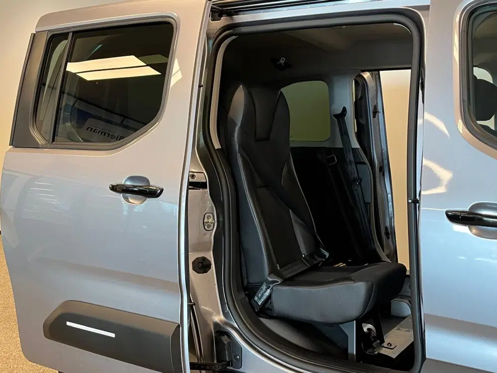 Citroën Berlingo Citroen Berlingo L1 Rolstoelauto 3+1 uit 2025, foto 5