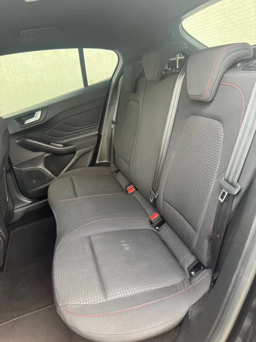 Ford Focus 1.0 EcoBoost ST Line Business NAV CRUISE 1 uit 2020, foto 10
