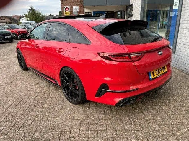 Kia ProCeed 1.6 T-GDI GT uit 2020, foto 13