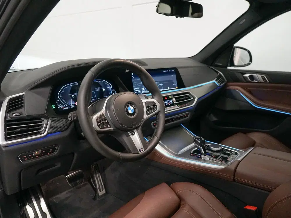 BMW X5 xDrive45e M-Sport uit 2020, foto 2