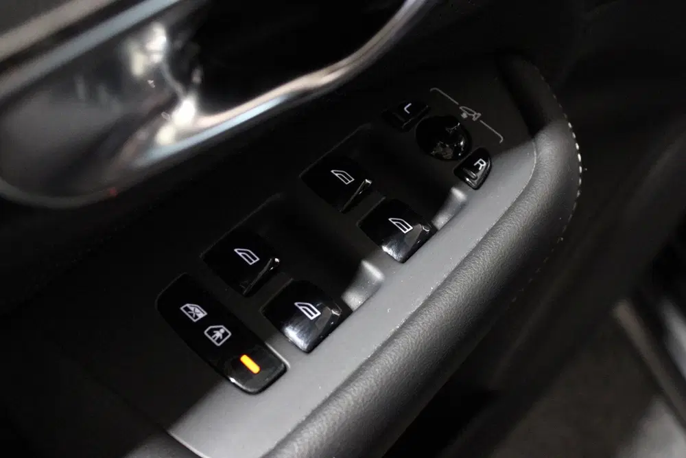 Volvo XC90 2.0 T8 Recharge AWD R-Design uit 2021, foto 9