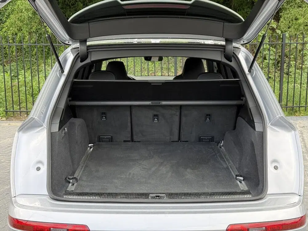 Audi Q7 60 TFSI e quattro Competition uit 2020, foto 12