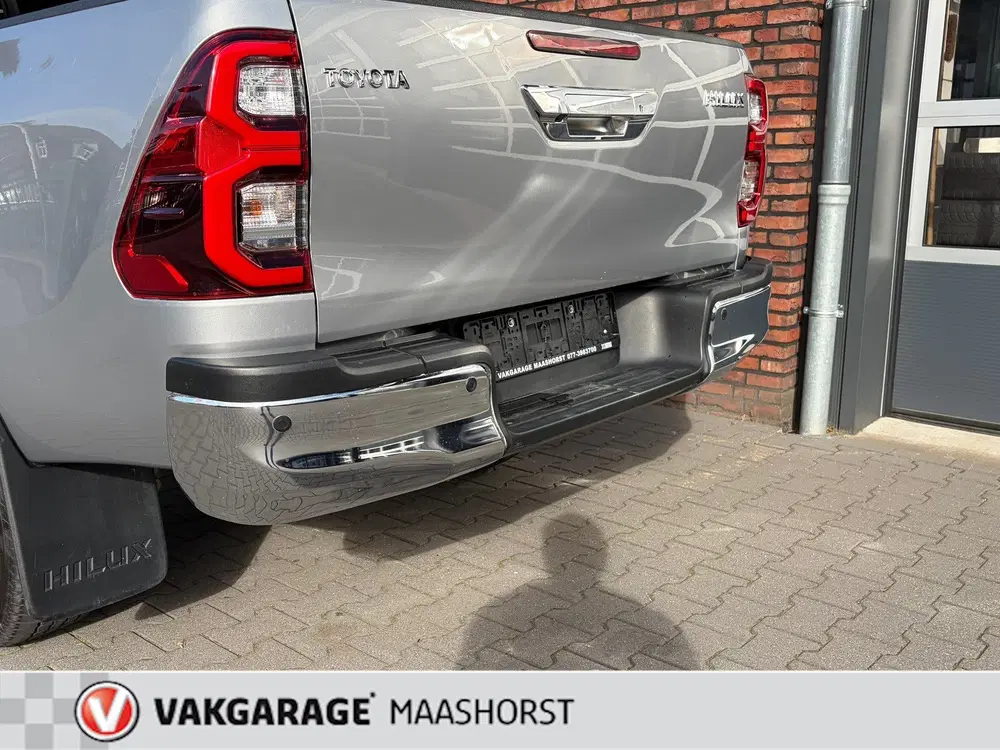 Toyota Hilux 2.8 D-4D Double Cab 4x4 Professional premi uit 2024, foto 10