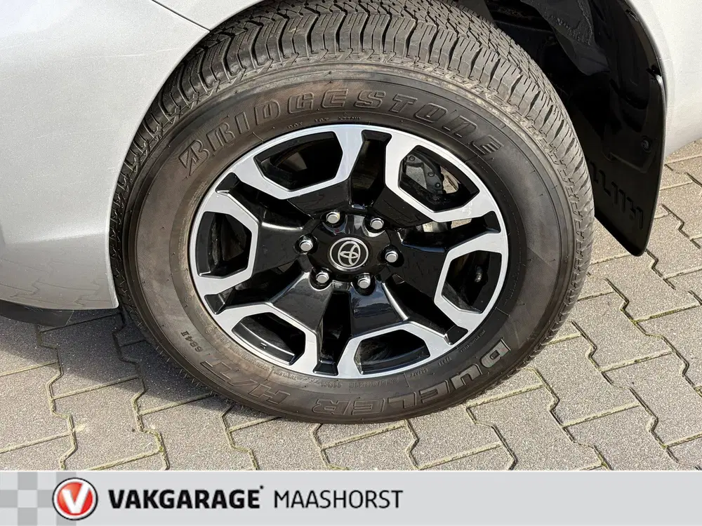 Toyota Hilux 2.8 D-4D Double Cab 4x4 Professional premi uit 2024, foto 11