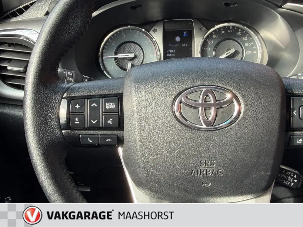 Toyota Hilux 2.8 D-4D Double Cab 4x4 Professional premi uit 2024, foto 15