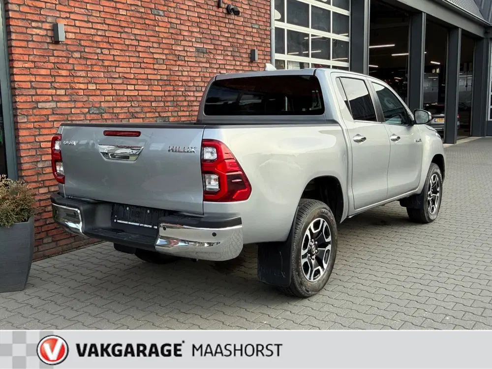Toyota Hilux 2.8 D-4D Double Cab 4x4 Professional premi uit 2024, foto 5