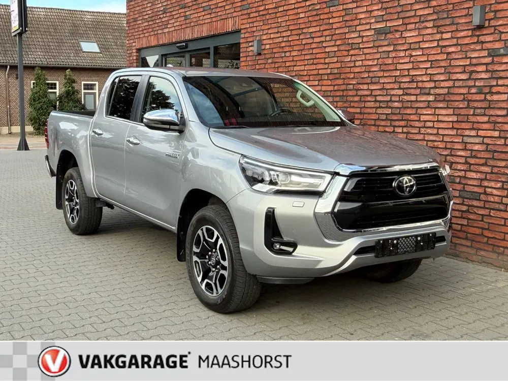 Toyota Hilux 2.8 D-4D Double Cab 4x4 Professional premi uit 2024, foto 7
