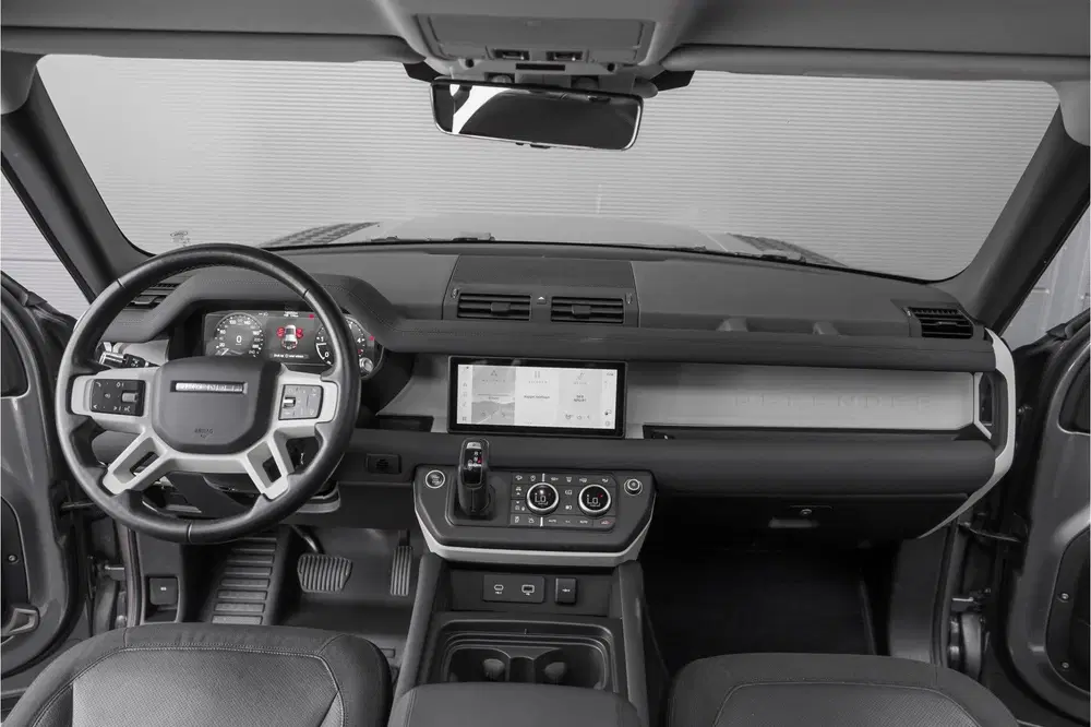 Land Rover Defender 2.0 D240 110 HSE 7-Pers Pano Trekhaa uit 2021, foto 2
