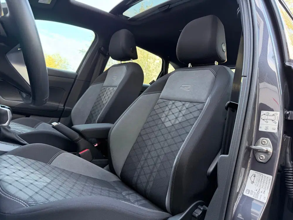 Volkswagen Taigo 1.5 TSI R-Line Pano uit 2022, foto 10