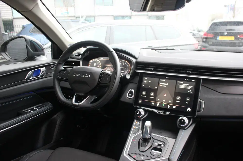 Lynk & Co 01 1.5 PHEV Plug-in hybrid uit 2022, foto 3