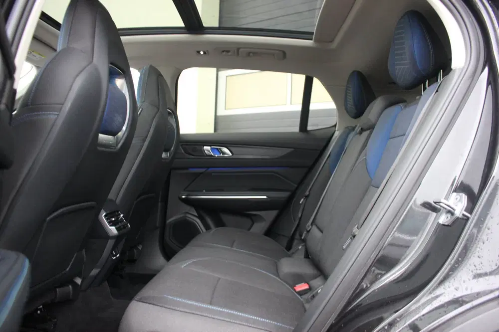 Lynk & Co 01 1.5 PHEV Plug-in hybrid uit 2022, foto 7
