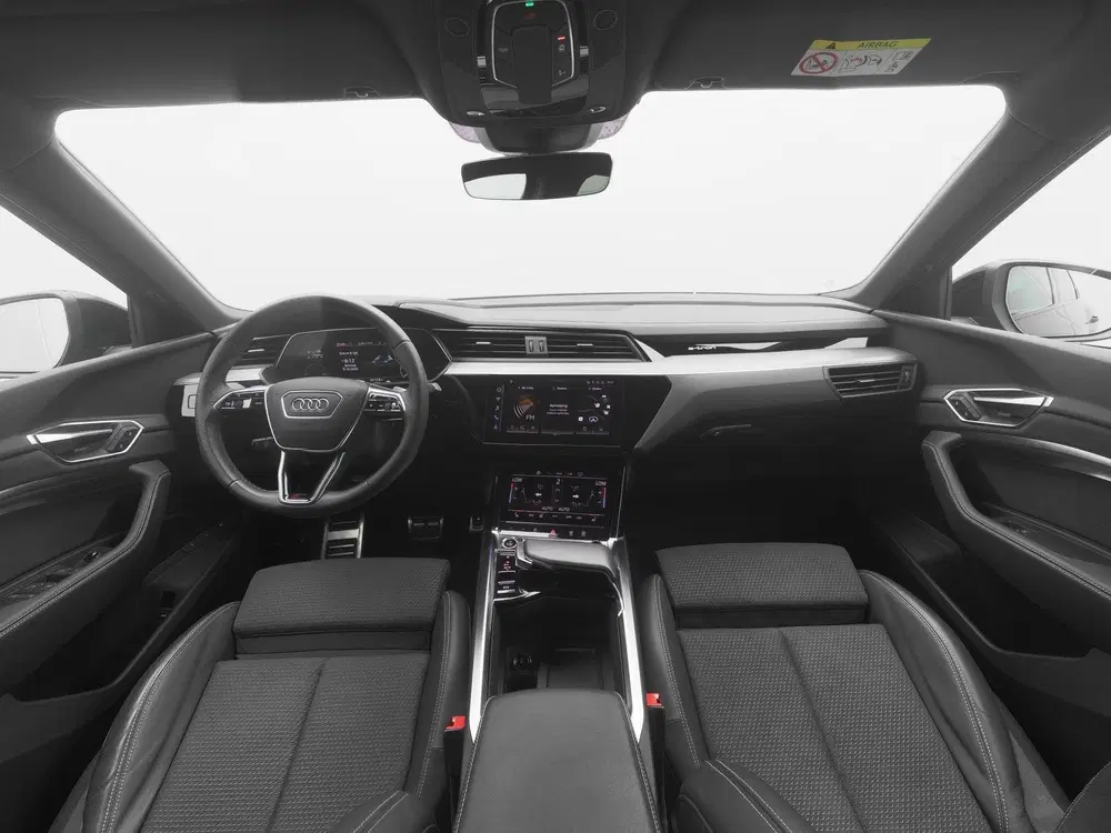 Audi Q8 e-tron 340 PK 50 quattro S Edition 95 kWh uit 2024, foto 3
