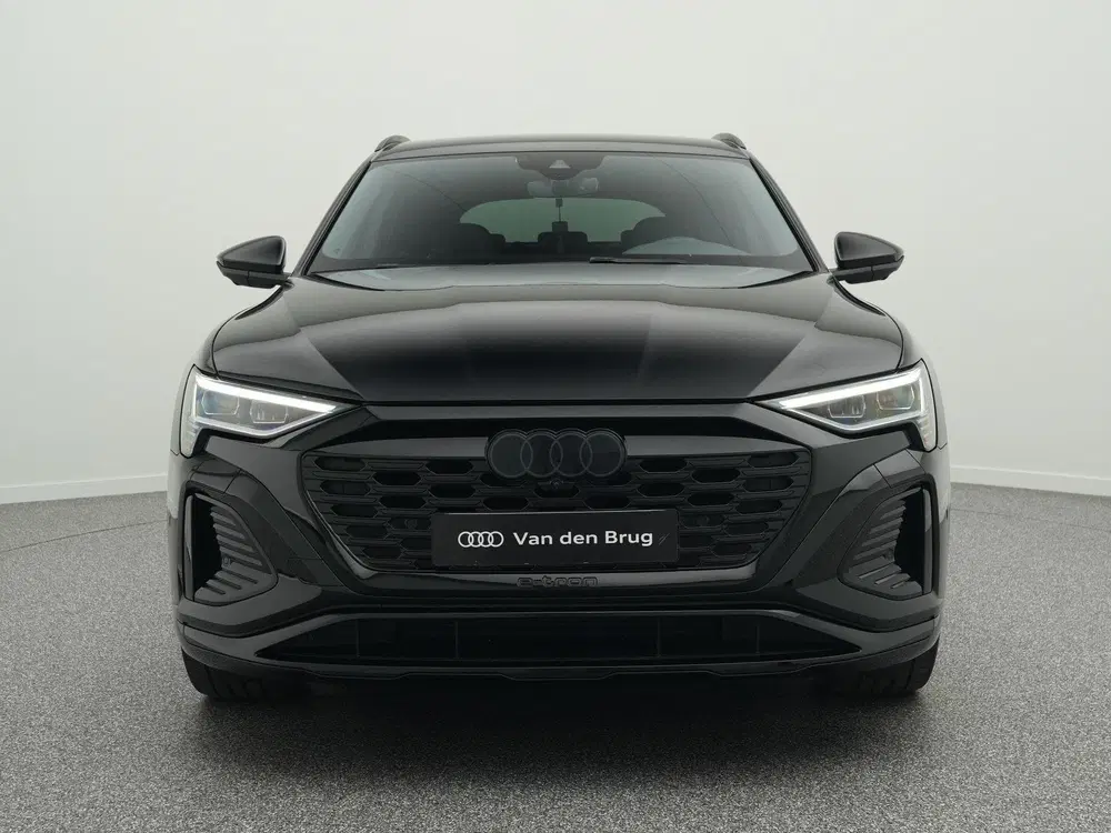 Audi Q8 e-tron 340 PK 50 quattro S Edition 95 kWh uit 2024, foto 5