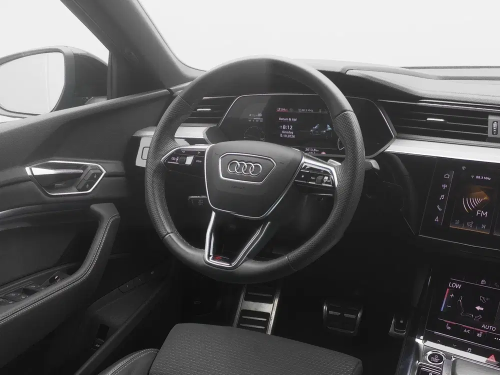 Audi Q8 e-tron 340 PK 50 quattro S Edition 95 kWh uit 2024, foto 8