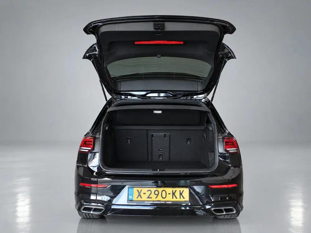 Volkswagen Golf 1.5 eTSI 2x R-Line automaat uit 2023, foto 8