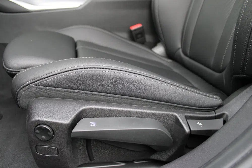 BMW 3-serie 330e M Sport Automaat uit 2026, foto 14