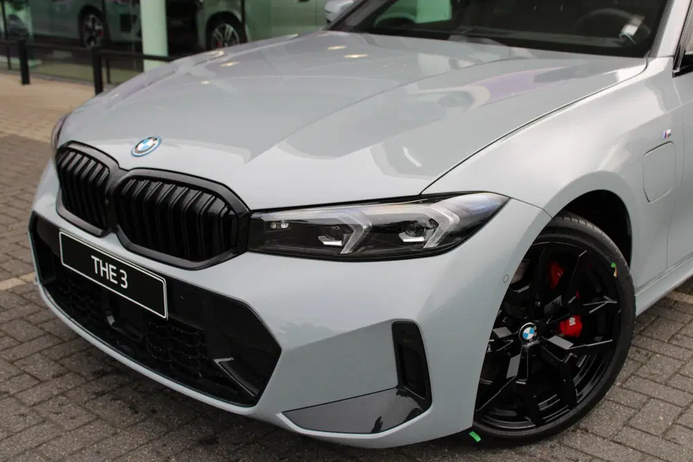 BMW 3-serie 330e M Sport Automaat uit 2026, foto 2