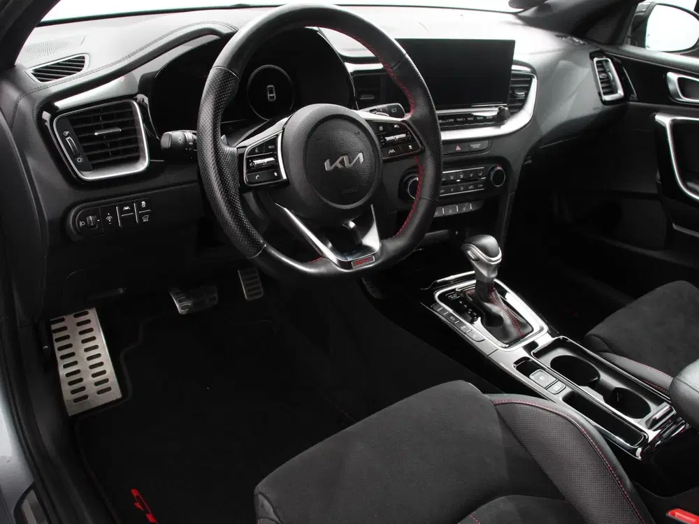 Kia ProCeed 1.6 T-GDi 204pk Automaat GT Navigatie Appl uit 2022, foto 2