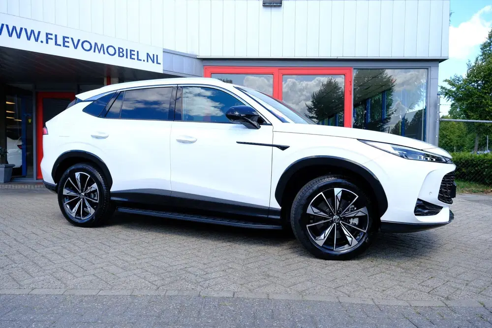 MG HS MG HS PHEV 1.5 Luxury Aut. Leder uit 2025, foto 4