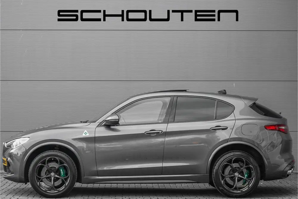 Alfa Romeo Stelvio 2.9 V6 AWD Quadrifoglio Pano H&K Carbon A uit 2019, foto 10