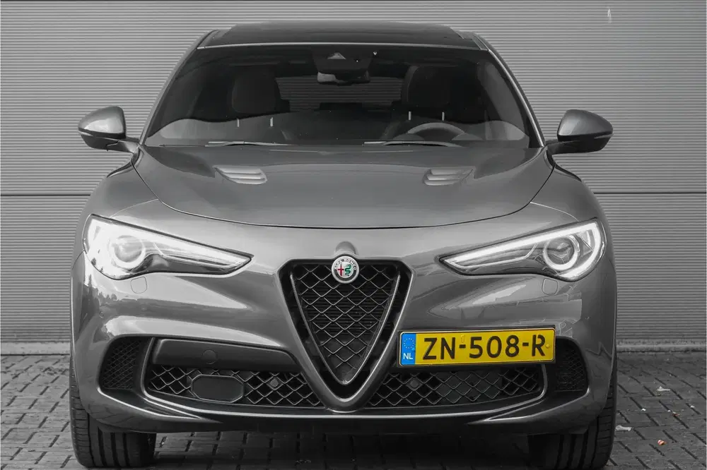 Alfa Romeo Stelvio 2.9 V6 AWD Quadrifoglio Pano H&K Carbon A uit 2019, foto 14