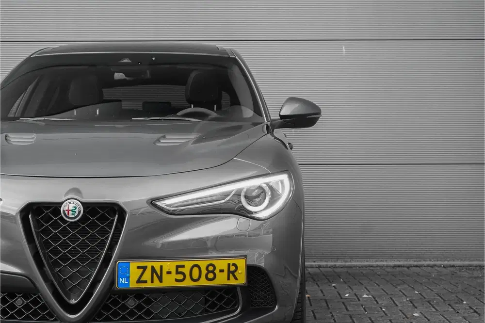 Alfa Romeo Stelvio 2.9 V6 AWD Quadrifoglio Pano H&K Carbon A uit 2019, foto 15