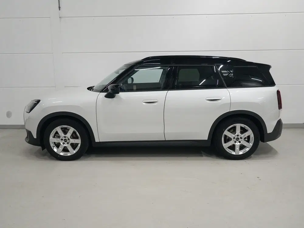 Mini Countryman SE ALL4 Panoramadak uit 2024, foto 4