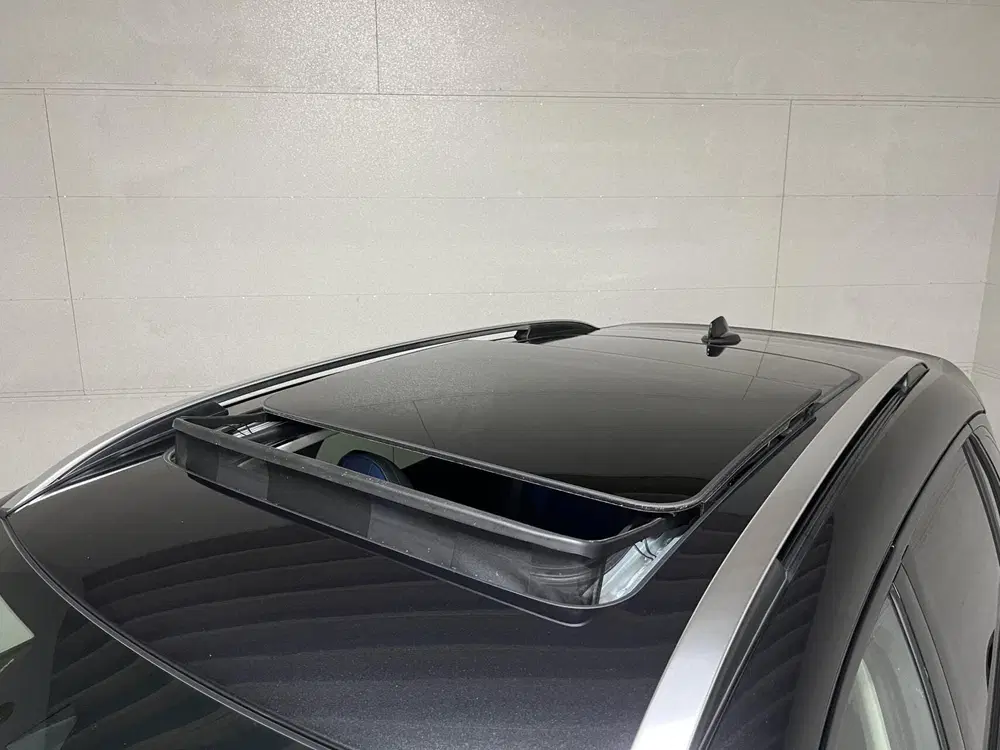 Lynk & Co 01 1.5 Plug-in Black Edition Sfeerver. CarPla uit 2023, foto 12