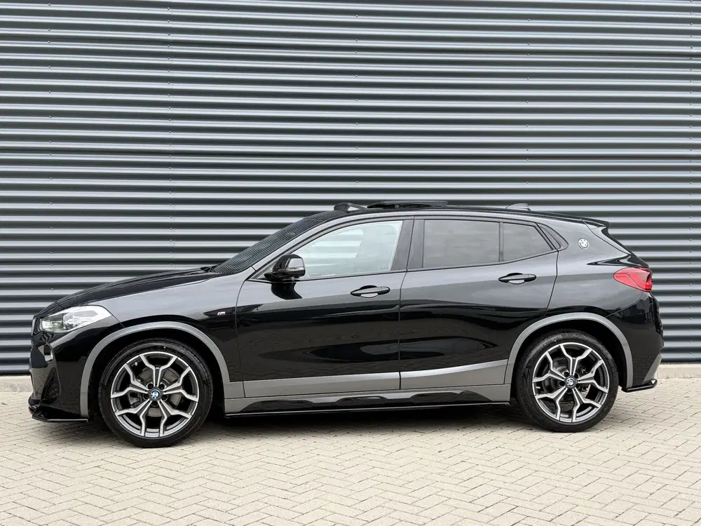 BMW X2 sDrive18i M-Sport X Pano uit 2020, foto 4