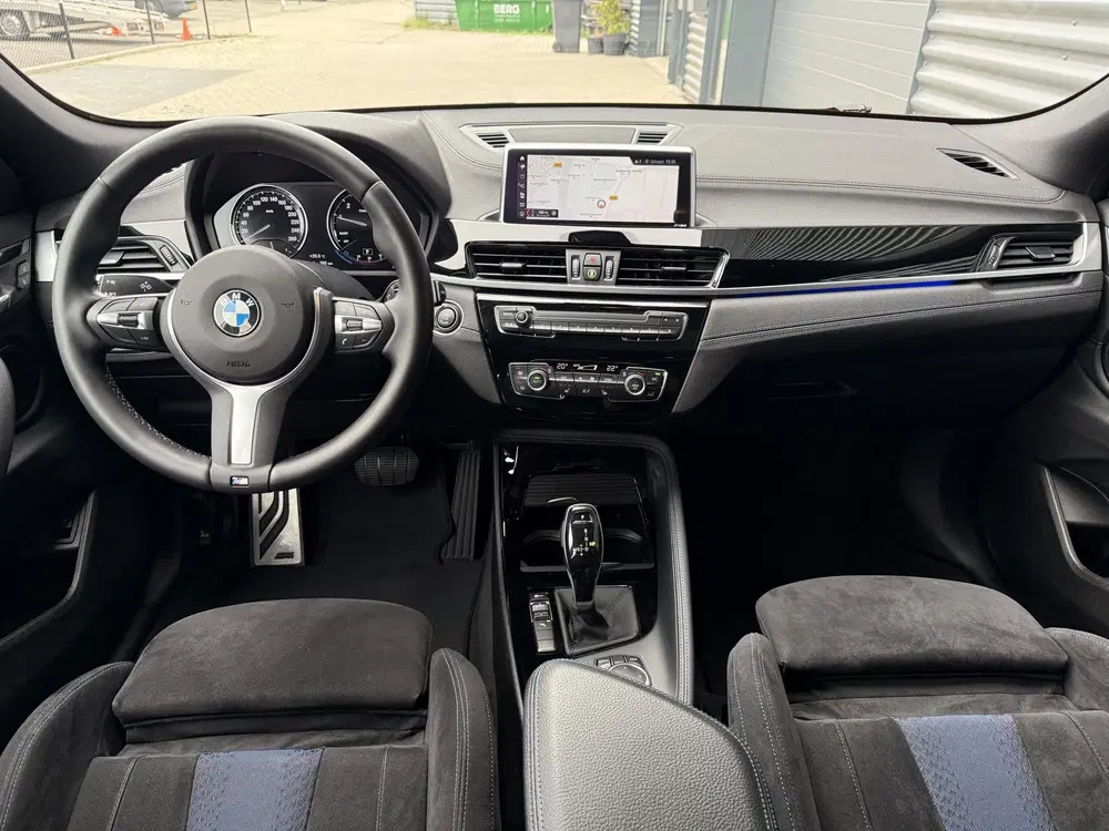 BMW X2 sDrive18i M-Sport X Pano uit 2020, foto 6