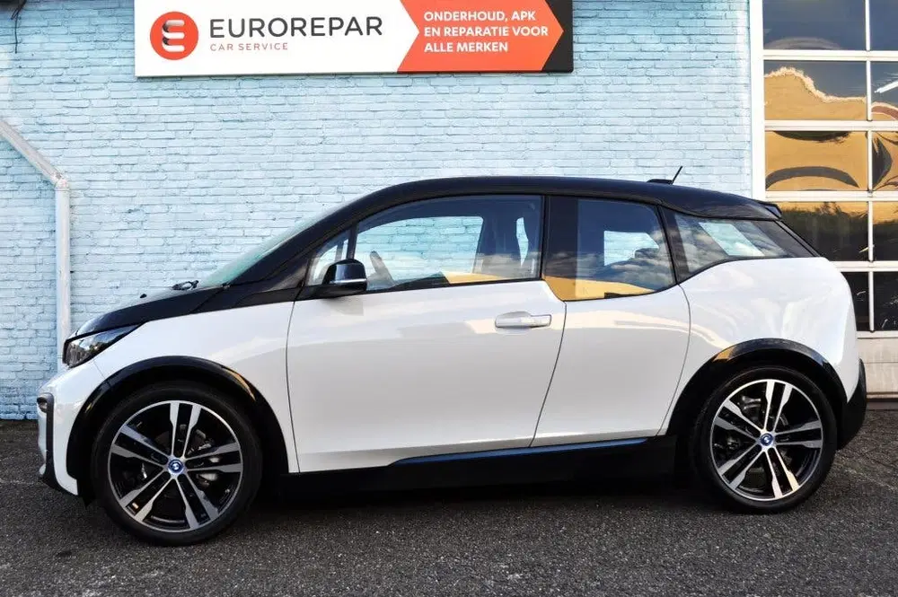 BMW i3 i3 Bns Ed. 120Ah 42kWh pdc+cam stoelv (bj uit 2022, foto 2