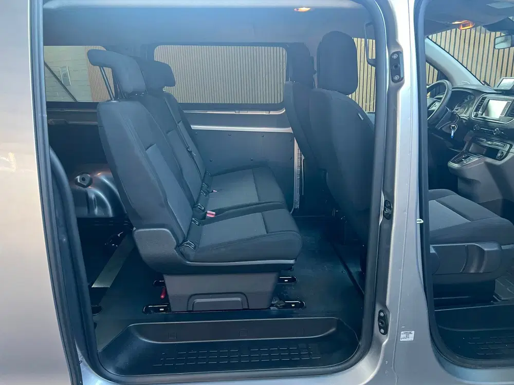Opel Vivaro Elektrisch – 5+1 rolstoel – taxi kla uit 2022, foto 10