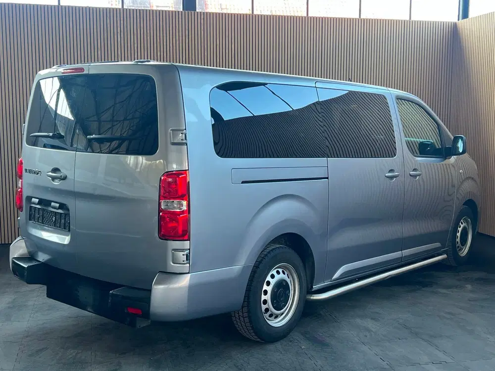 Opel Vivaro Elektrisch – 5+1 rolstoel – taxi kla uit 2022, foto 5