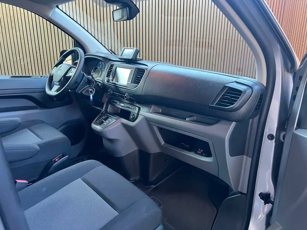 Opel Vivaro Elektrisch – 5+1 rolstoel – taxi kla uit 2022, foto 9