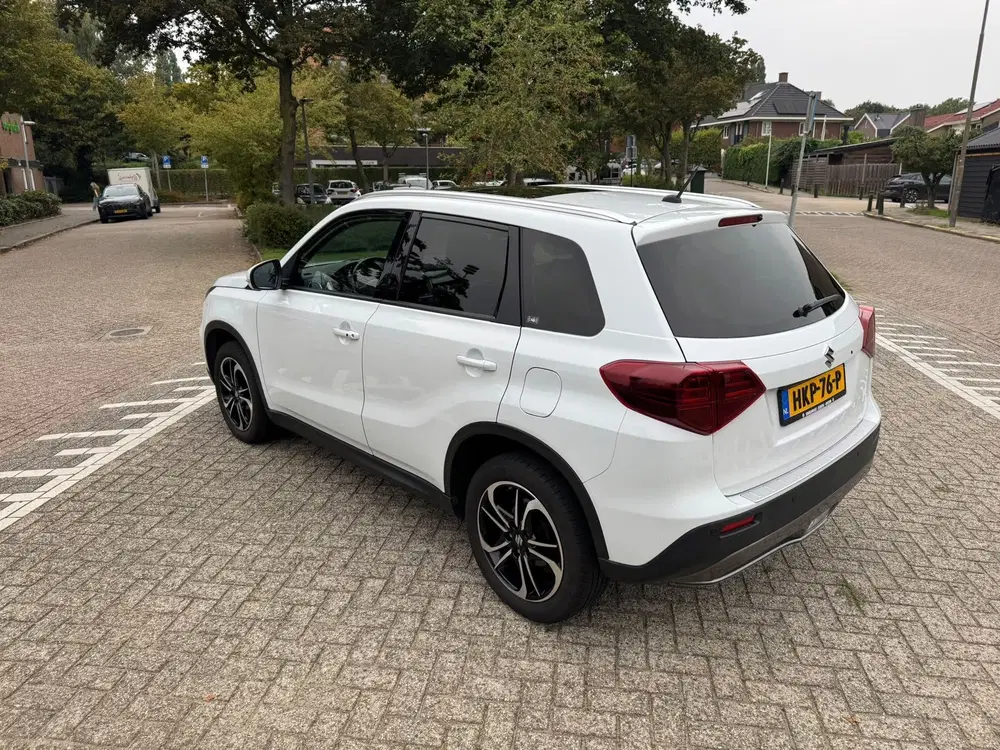Suzuki Vitara 1.5 Hybrid Style uit 2022, foto 7