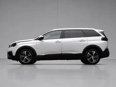 Peugeot 5008 1.2 PureTech Allure Sport (APPLE CARPLAY uit 2019