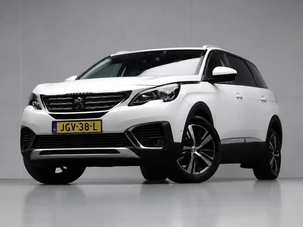 Peugeot 5008 1.2 PureTech Allure Sport (APPLE CARPLAY uit 2019, foto 3