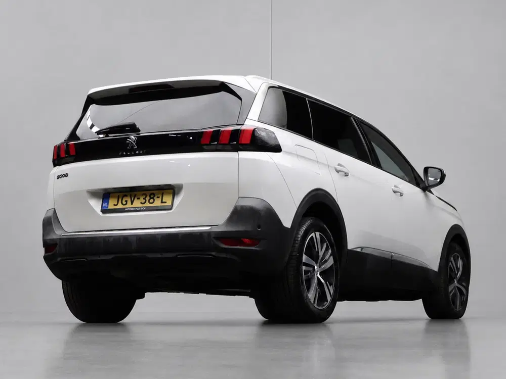 Peugeot 5008 1.2 PureTech Allure Sport (APPLE CARPLAY uit 2019, foto 5