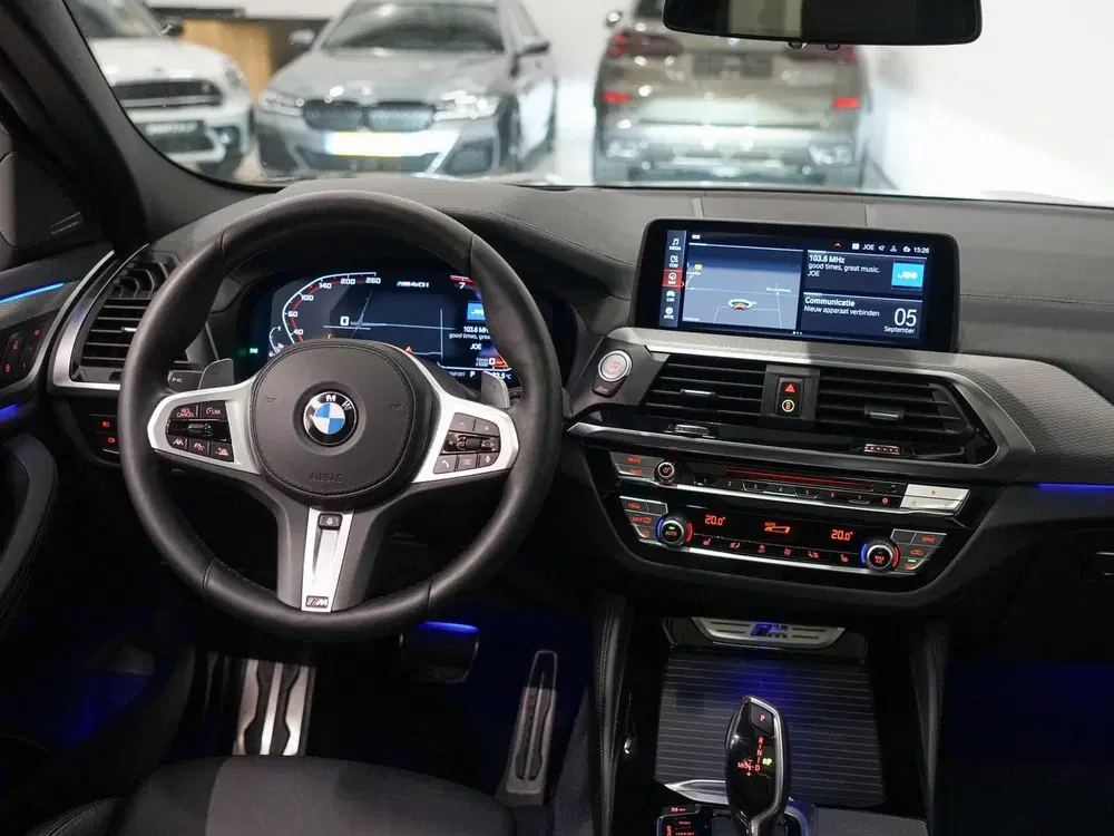 BMW X4 M40i Panoramadak uit 2020, foto 10