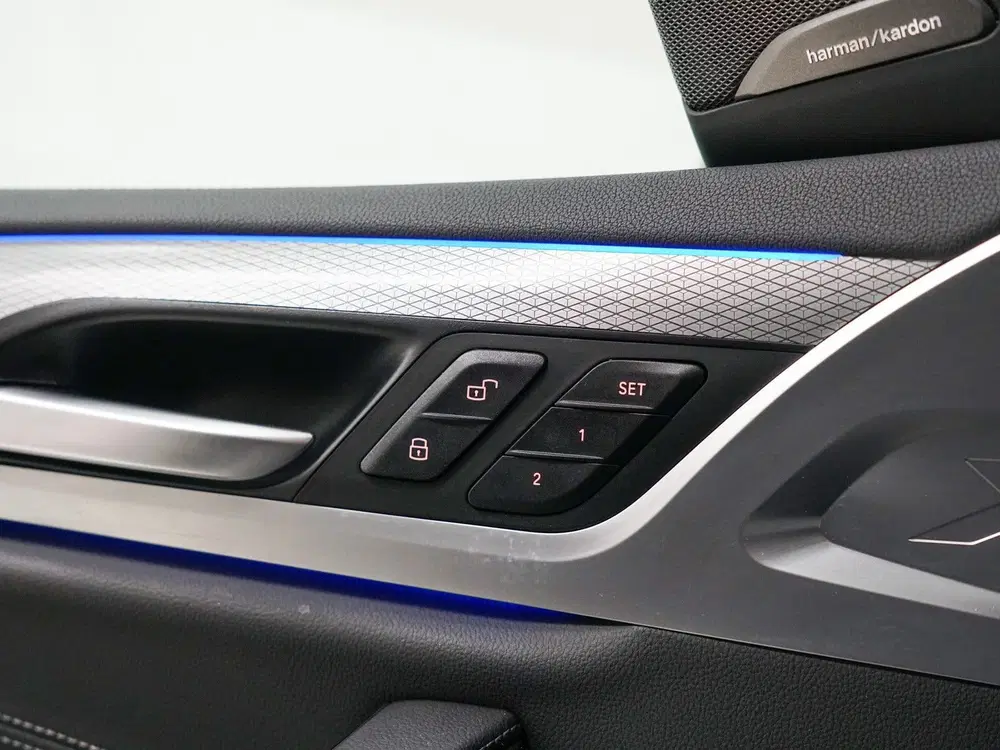 BMW X4 M40i Panoramadak uit 2020, foto 15