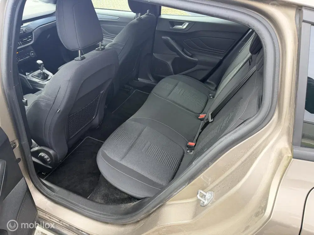 Ford Focus 1.5 EcoBlue Active Business trekhaak uit 2019, foto 6