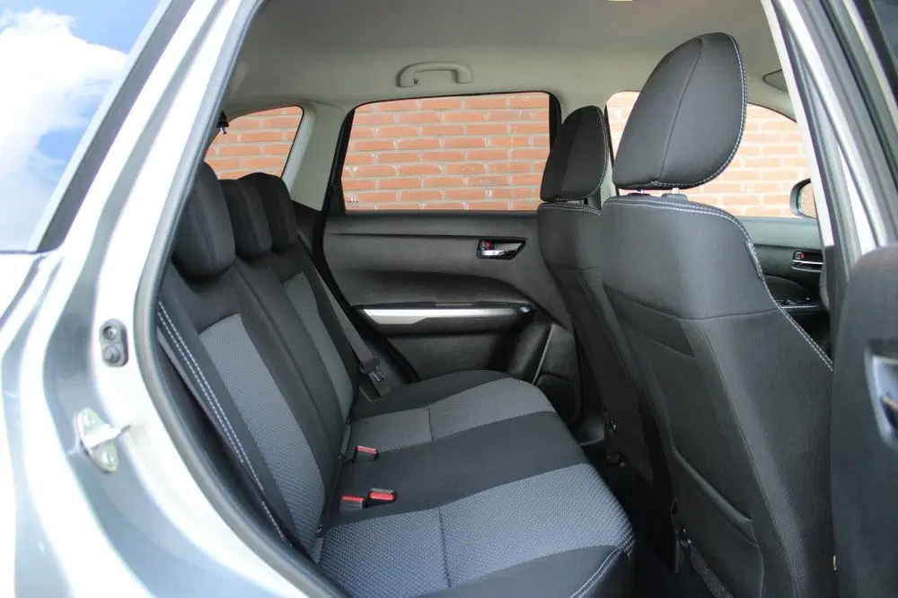 Suzuki Vitara 1.5 Hybrid Select Automaat uit 2023, foto 12