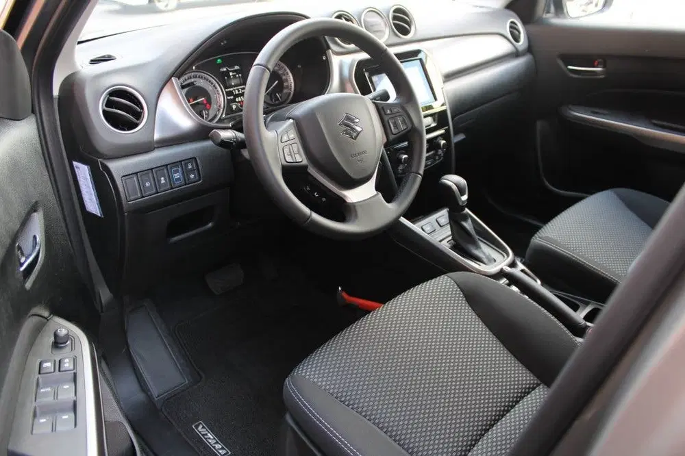 Suzuki Vitara 1.5 Hybrid Select Automaat uit 2023, foto 8
