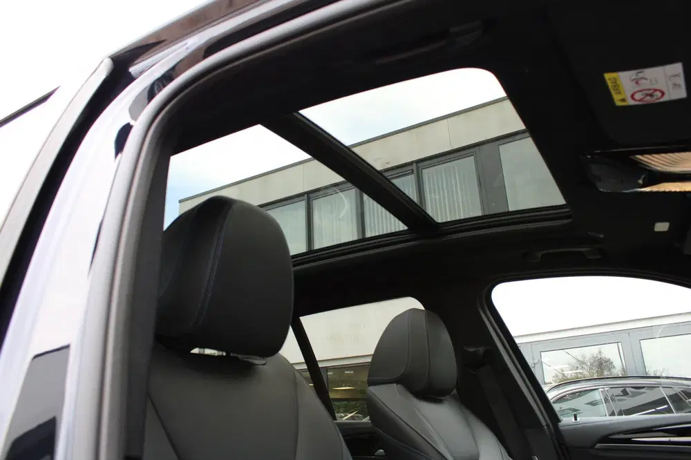 BMW iX3 High Executive 80 kWh uit 2022, foto 10
