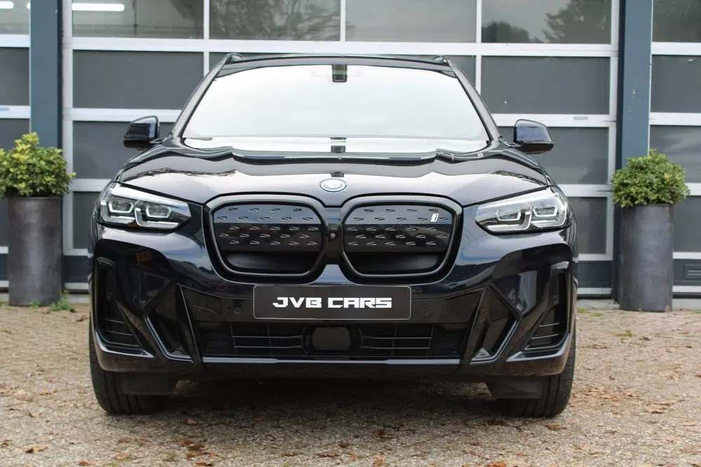 BMW iX3 High Executive 80 kWh uit 2022, foto 3